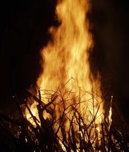 falò la notte di san giovanni