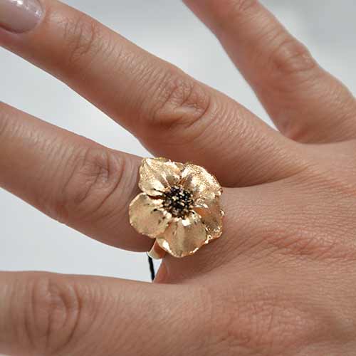 anello viola del pensiero oro 18 kt