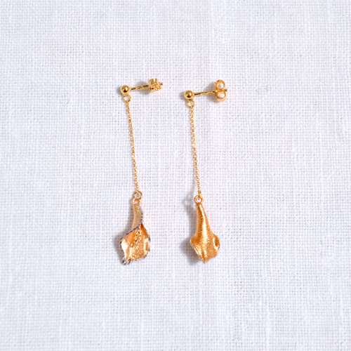 Orecchini in Oro a forma di Calla (3)