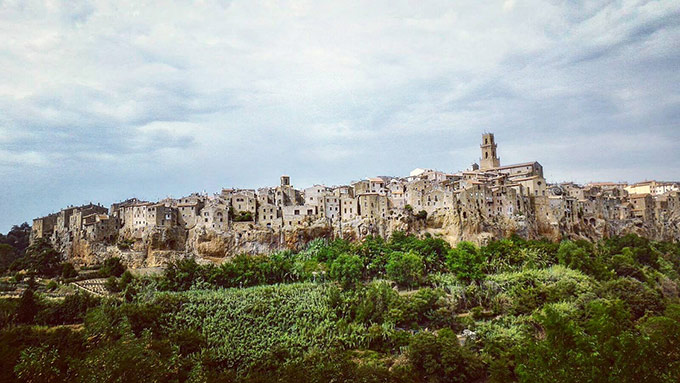 Pitigliano di Domenica Mamone