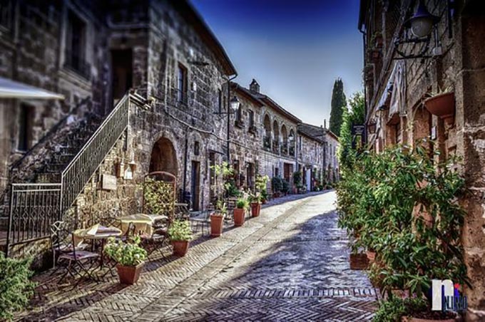 sovana di Nino Cirianni