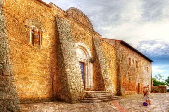 sovana duomodi ss pietro e paolo di Uisge Beatha