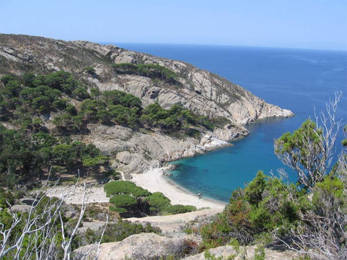 isola-di-montecristo-cala-maestra-di-ghero